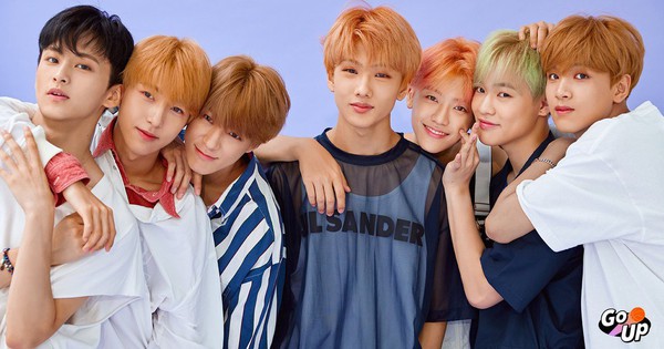 SM hứng đủ gạch đá khi đối xử bất công với ''gà'' nhà: ''Bán 300.000 bản album mà tổ chức cho concert 4000 chỗ!''