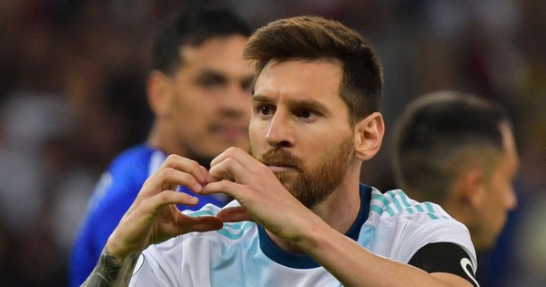 Messi phá bỏ thành công nỗi ám ảnh trên chấm phạt đền nhưng Argentina tiếp tục đón nhận kết quả thất vọng
