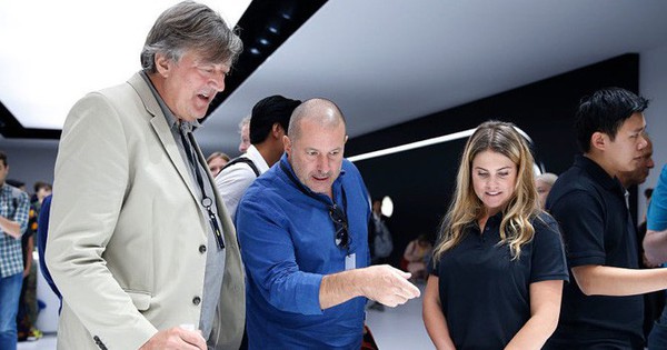 Ngoài Jony Ive, còn những ''sếp lớn'' nào đã dứt tâm rời bỏ Apple trước đây?