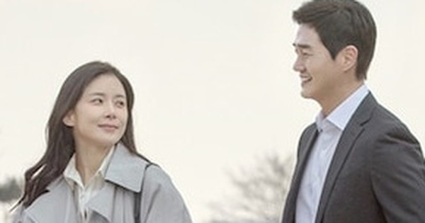 Chị đẹp Lee Bo Young cắm sừng chồng để ''ăn nem'' với tình đầu ở trailer When My Love Blooms?