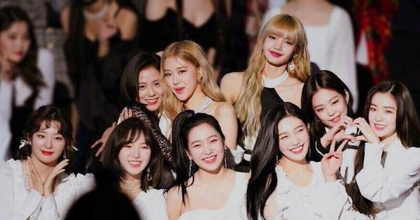 Black Pink và Red Velvet tuy style khác biệt nhưng nếu hợp thành một nhóm thì lại ra kết quả bất ngờ không tưởng