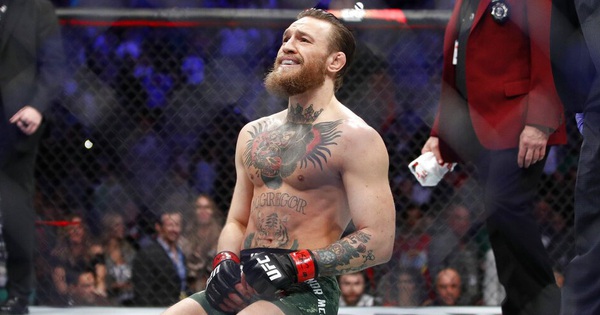 ''Gã điên'' Conor McGregor khiến các fan sốc nặng khi bất ngờ tuyên bố giải nghệ ở tuổi 31