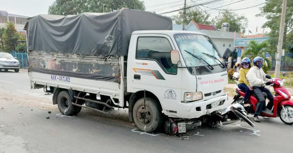 Tài xế ngủ gật, xe tải tông nhiều học sinh trên Quốc lộ 91