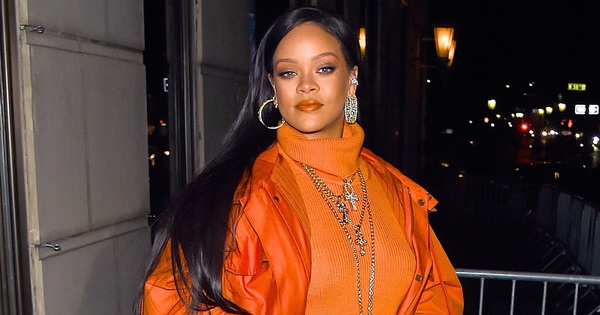 Rihanna được Công Nhận Là Anh Hùng Dân Tộc Vậy Nên... Xin Là Xin Vĩnh ...