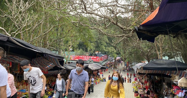 Lễ hội chùa Hương: Đón hơn 4 vạn khách, không còn cảnh 