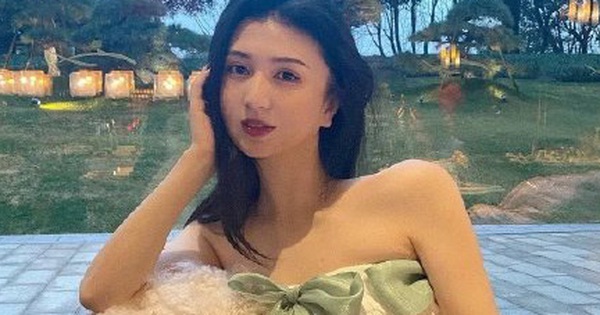 Sexy teen in Hangzhou