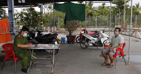 Test nhanh âm tính, tài xế photo giấy xét nghiệm COVID-19, tự ghi ngày khác để qua chốt kiểm soát - Vimarsana News