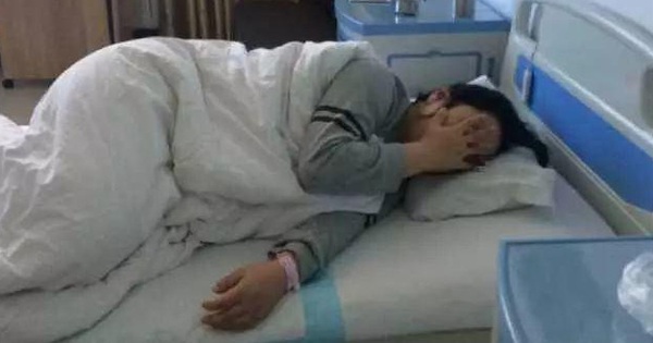 Cô gái 26 tuổi qua đời vì ung thư ruột, nguyên nhân xuất phát từ món ăn tiện lợi yêu thích của nhiều người - Vimarsana News