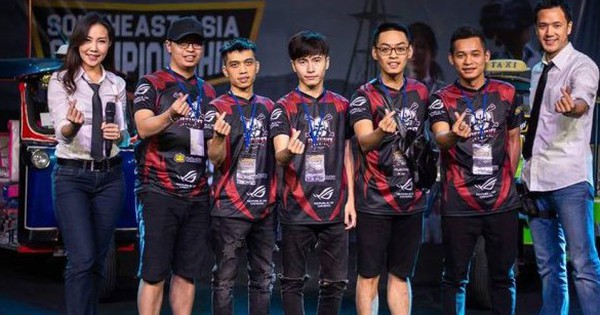 Refund Gaming – จากกลุ่มเกมเมอร์ที่เล่นด้วยความกระตือรือร้น จู่ ๆ ก็คว้าอันดับ 1 ในการแข่งขันระดับนานาชาติและกลายเป็นอนุสาวรีย์สตรีมเมอร์ที่โด่งดังในชุมชนเกมเวียดนาม