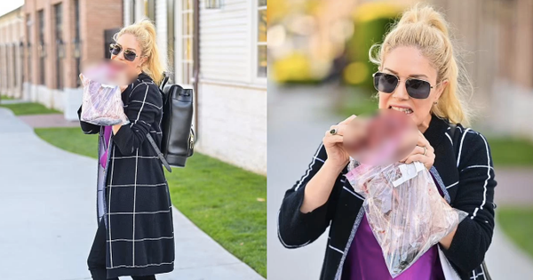 Shivering image of female singer gnawing horror raw food in the middle of the road, the reason behind the hot controversy because it is unscientific