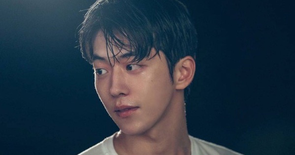 
                                    Mê mẩn ánh mắt của Nam Joo Hyuk trong Twenty Five, Twenty One: Vừa đa tình vừa ngọt ngào, ai mà chả muốn được nhìn như thế!