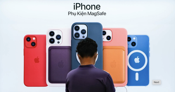Take a walk around the “standard Apple Premium Reseller” store with the largest area in Vietnam, fascinated and “expensive”!