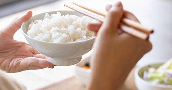 The female artist lost 4.6kg in just 2 weeks thanks to… eating rice to lose weight, Japanese experts share 5 tips to lose weight by eating rice