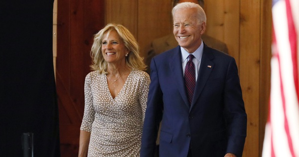 The White House announces the income of President Biden and his wife