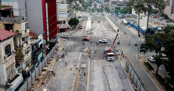 Metro barriers on the “golden land” in District 1 have been dismantled