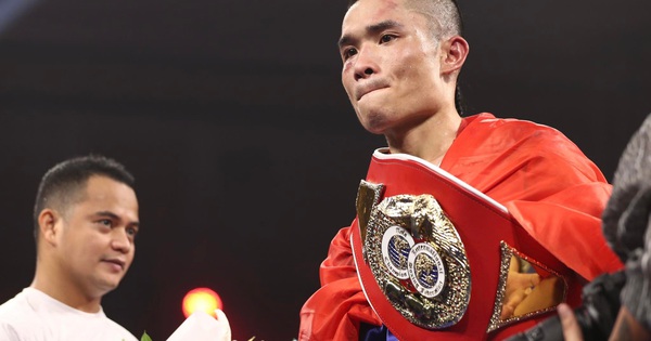 Dinh Hong Quan won a beautiful victory over the Philippines, winning the historic IBF belt for Vietnamese boxing