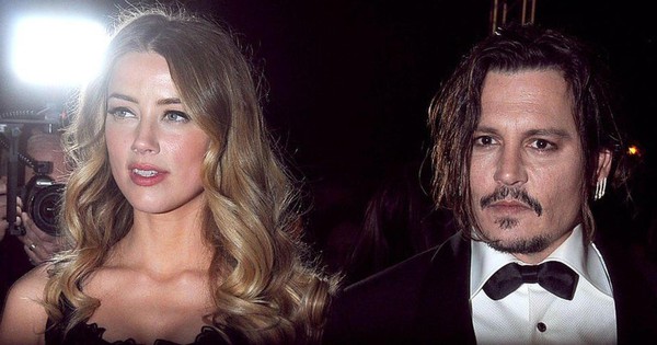Actually Johnny Depp has an affair with his own lawyer