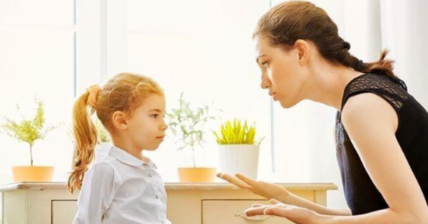 9 daily sentences parents often say but are highly damaging