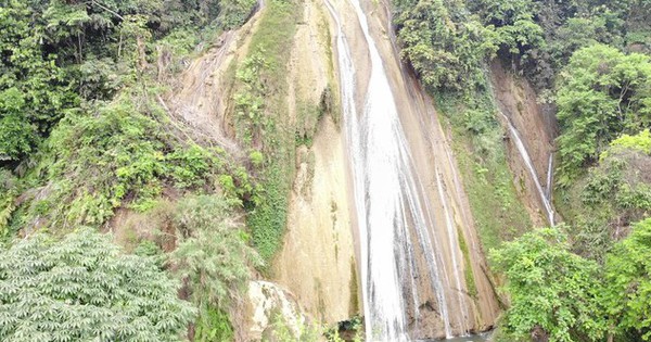 Admire the Fairy Waterfall in the Northwest