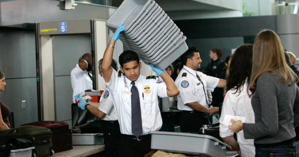 Shocking secrets about airport security staff that no one wants to reveal to you