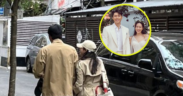 The couple Hyun Bin – Son Ye Jin lovingly held hands while walking on the street, accidentally caught in the lens of the “crosswalk team”