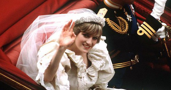 Princess Diana’s “priceless” wedding tiara goes on display for the first time in decades