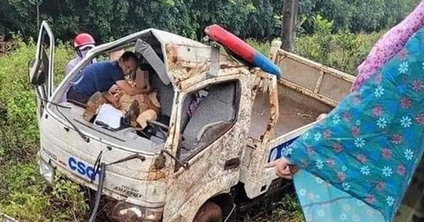 Specialized traffic police vehicle burst a tire, causing a serious injury to an officer