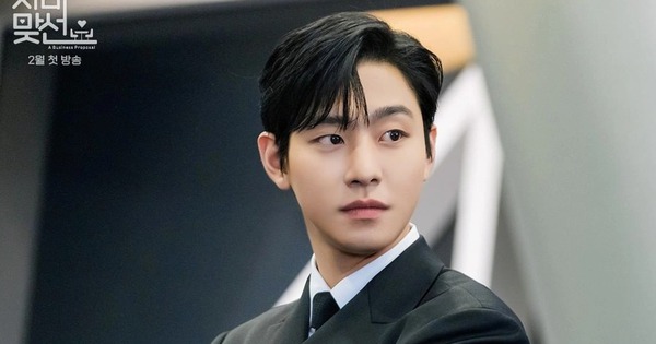 Playing the role of a boss in Dating at Work, now Ahn Hyo Seop is a real boss in real life