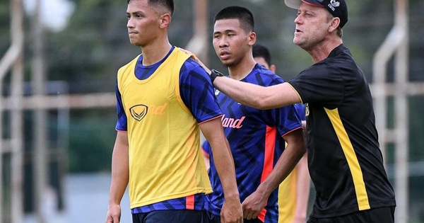 “Avoiding melon shells and coconut shells”, Thailand U23 suffered a great loss on the first day of the army reunion