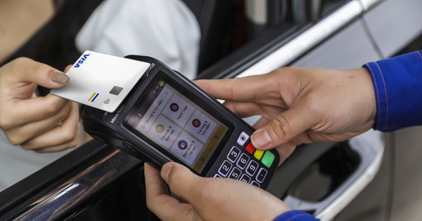 Customers who buy gasoline can use contactless payment cards