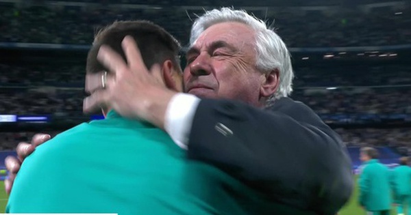 Coach Carlo Ancelotti emotionally hugs his son after Real’s unbelievable comeback