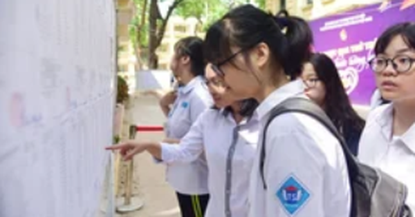 Hanoi publishes detailed enrollment quotas for class 10 of public high schools in 2022