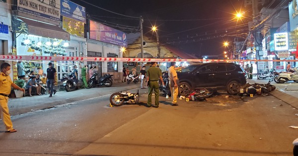 The police called on the driver to hit 10 motorbikes, many people were injured in Thu Duc market to present themselves
