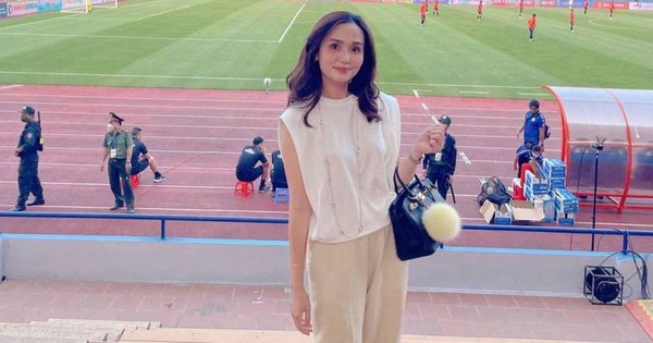 The daughter of the former President of Saigon Club cheered for Vietnam U23 at the 31st SEA Games