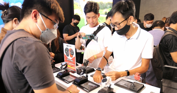 Garmin shakes hands with FPT Shop to open the second Garmin Brand Store in Vietnam