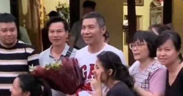 People’s Artist Cong Ly will appear in the movie “Ex-husband, ex-wife, ex-lover”