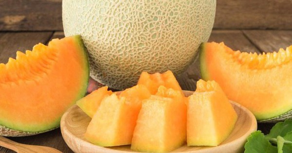 Eating cantaloupe regularly every day, women’s skin appears 4 unbelievable changes