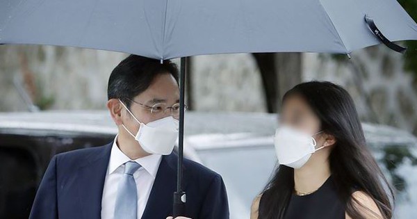 Đám cưới con gái “ông trùm” Hyundai, tiểu thư nhà Samsung lần đầu xuất hiện bên cha với trang phục gây chú ý