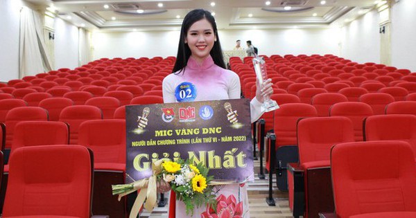 10x Kien Giang female student is the runner-up, won the Golden Mic champion, cherishing the dream of being an MC
