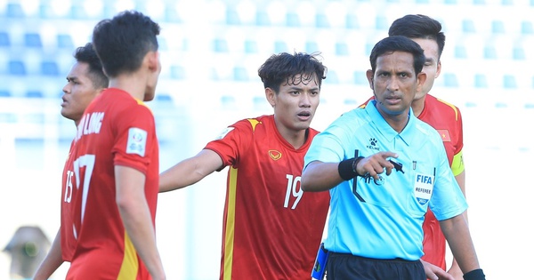 Điểm nhấn trận đấu U23 Việt Nam vs U23 Malaysia: Trọng tài xem VAR 6 phút, thẻ đỏ và phạt đền