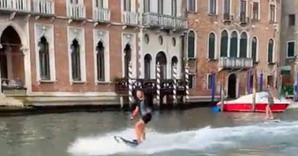  Du khách dính án phạt nặng vì lướt sóng tại kênh đào Venice 