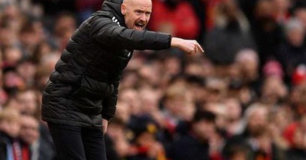 HLV Ten Hag nói gì sau cú vấp trước Crystal Palace?