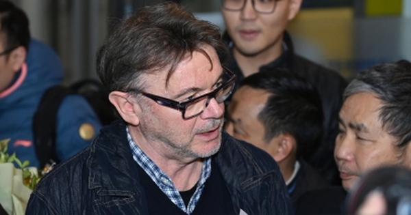 HLV Troussier: Vinh dự được dẫn dắt đội tuyển Việt Nam