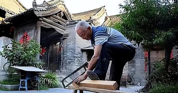 
                                    Cụ ông 70 tuổi 'cứng đầu' từ chối đền bù 339 tỷ cho ngôi nhà cũ: Cho nhiều tiền gấp 100 lần cũng nói KHÔNG, lý do bất ngờ!