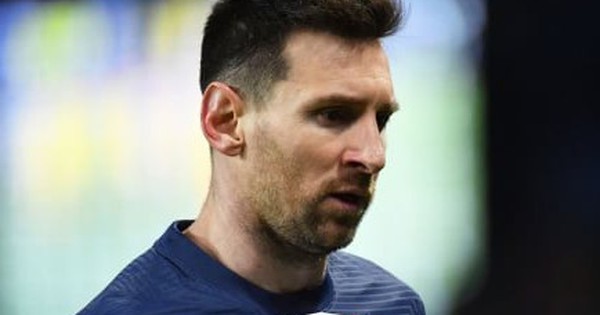 Messi chia tay PSG sau mùa giải