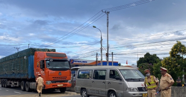 Khánh Hòa: Xe đạp va chạm xe tải, hai người chết tại chỗ
