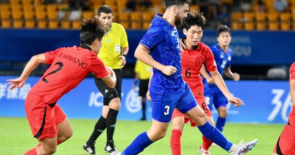HLV Thái Lan xin lỗi vì thua 0-4 trước Olympic Hàn Quốc ở ASIAD 19