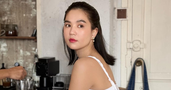 View - Ngọc Trinh sau khi hưởng án treo: Ăn vận gợi cảm đi chơi cùng gia đình, cầu mong cuộc đời êm ả