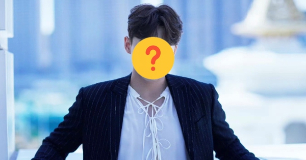 View - Nam ca sĩ "xịt keo", vội tắt livestream vì bất cẩn để lộ bí mật đời tư động trời