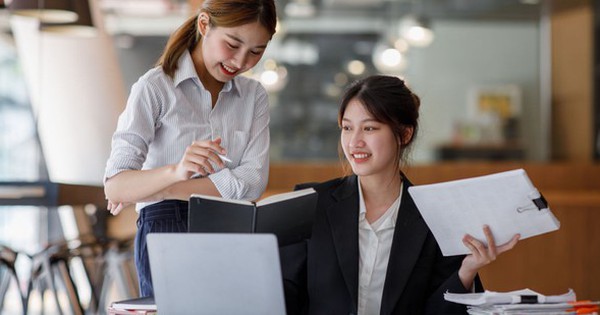 View - Khi ở cạnh lãnh đạo, người EQ thấp luôn miệng khoe mình giỏi, người EQ cao tự nhắc bản thân “né” 3 điều